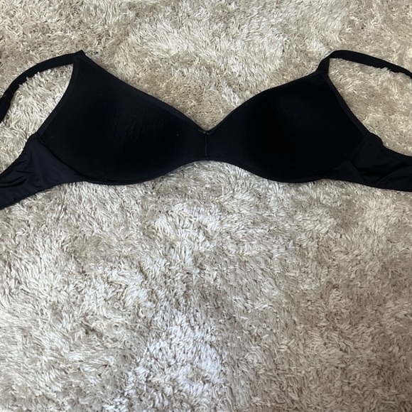 Skims black bra size 36D - Picture 10 of 11